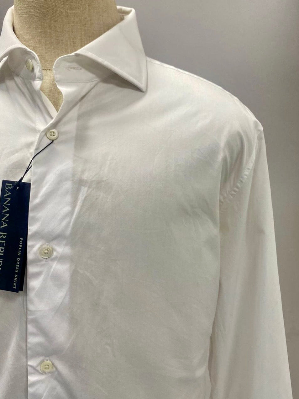 Camisa de botones Banana Republic en color blanco Talla L Entalle Slim Fit (ver descripción)
