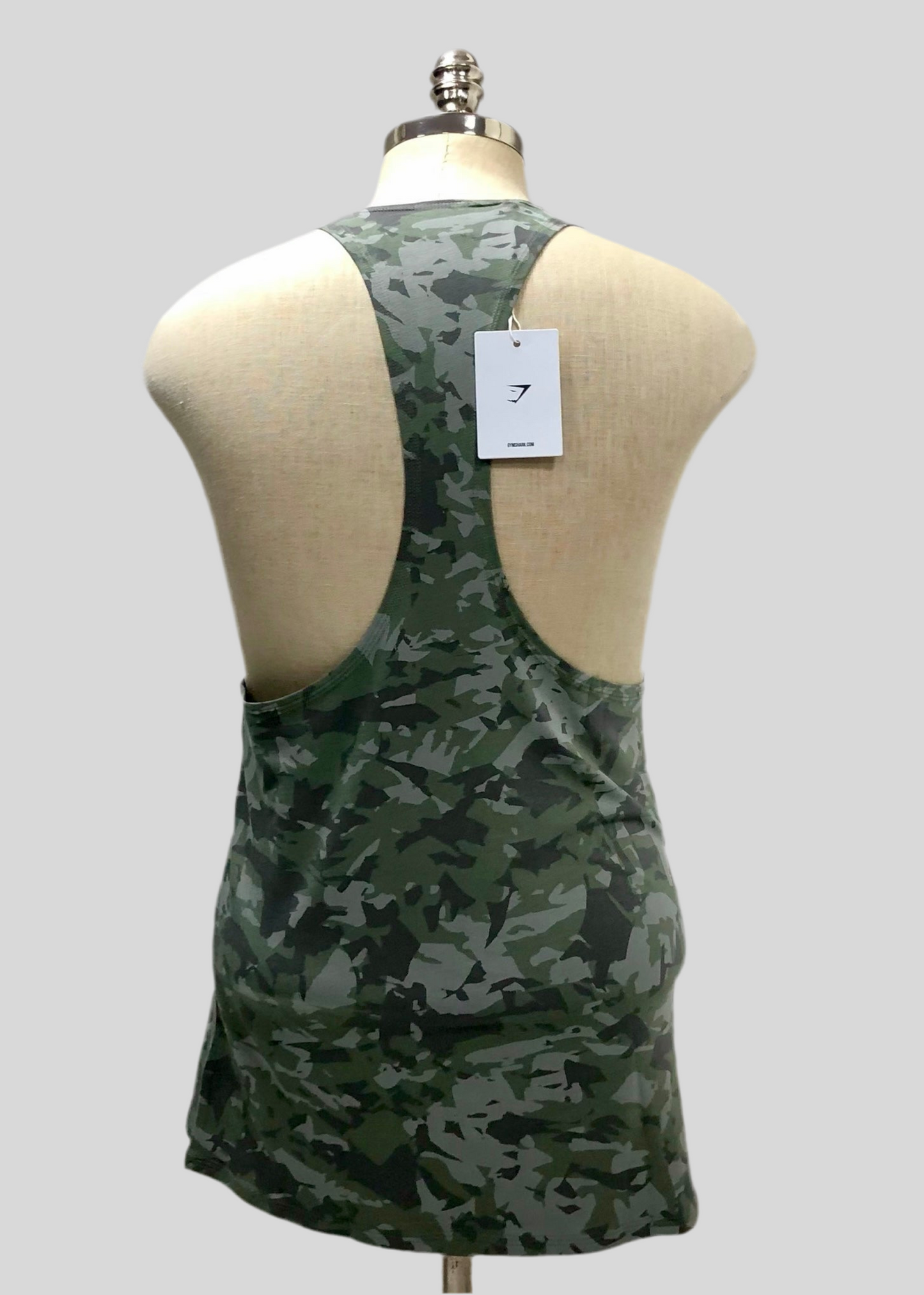Camiseta de entrenamiento sin mangas Gymshark 🏋🏽 Diseño de camuflaje en color verde y gris Talla S