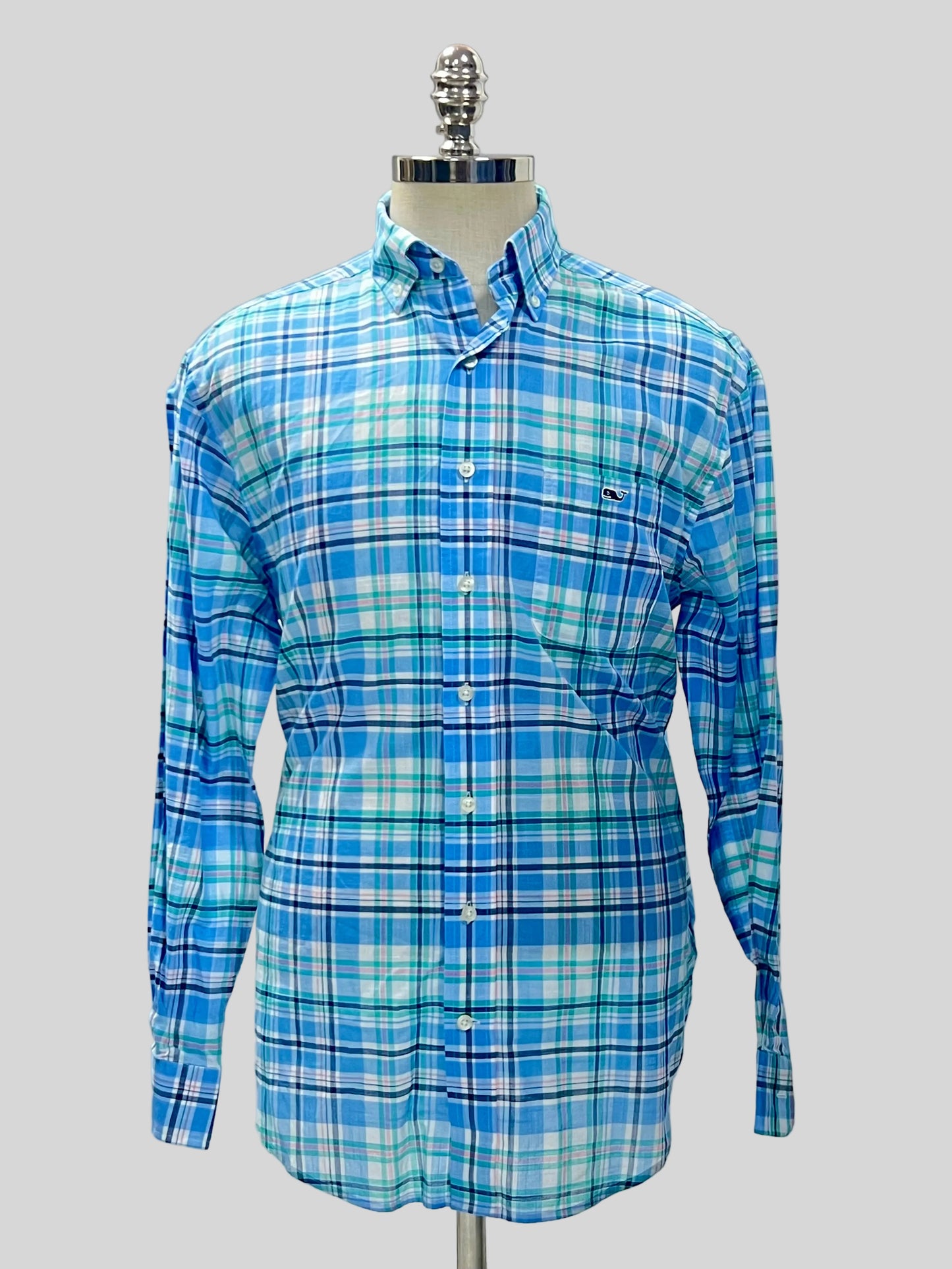 Camisa de botones Vineyard Vines 🐳 color blanco de cuadros en verde, celeste y azul Talla M Entalle Clásico