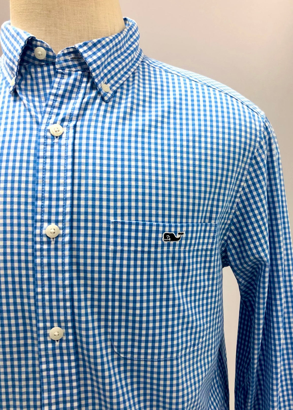 Camisa de borones Vineyard Vines 🐳 de cuadros gingham en color celeste y blanco Talla M Entalle Regular