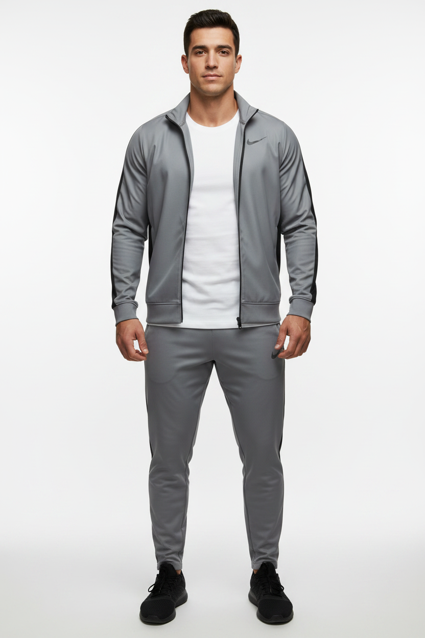 Jacket Nike ✔️color gris claro con zíper completo y logo en color gris oscuro Talla M