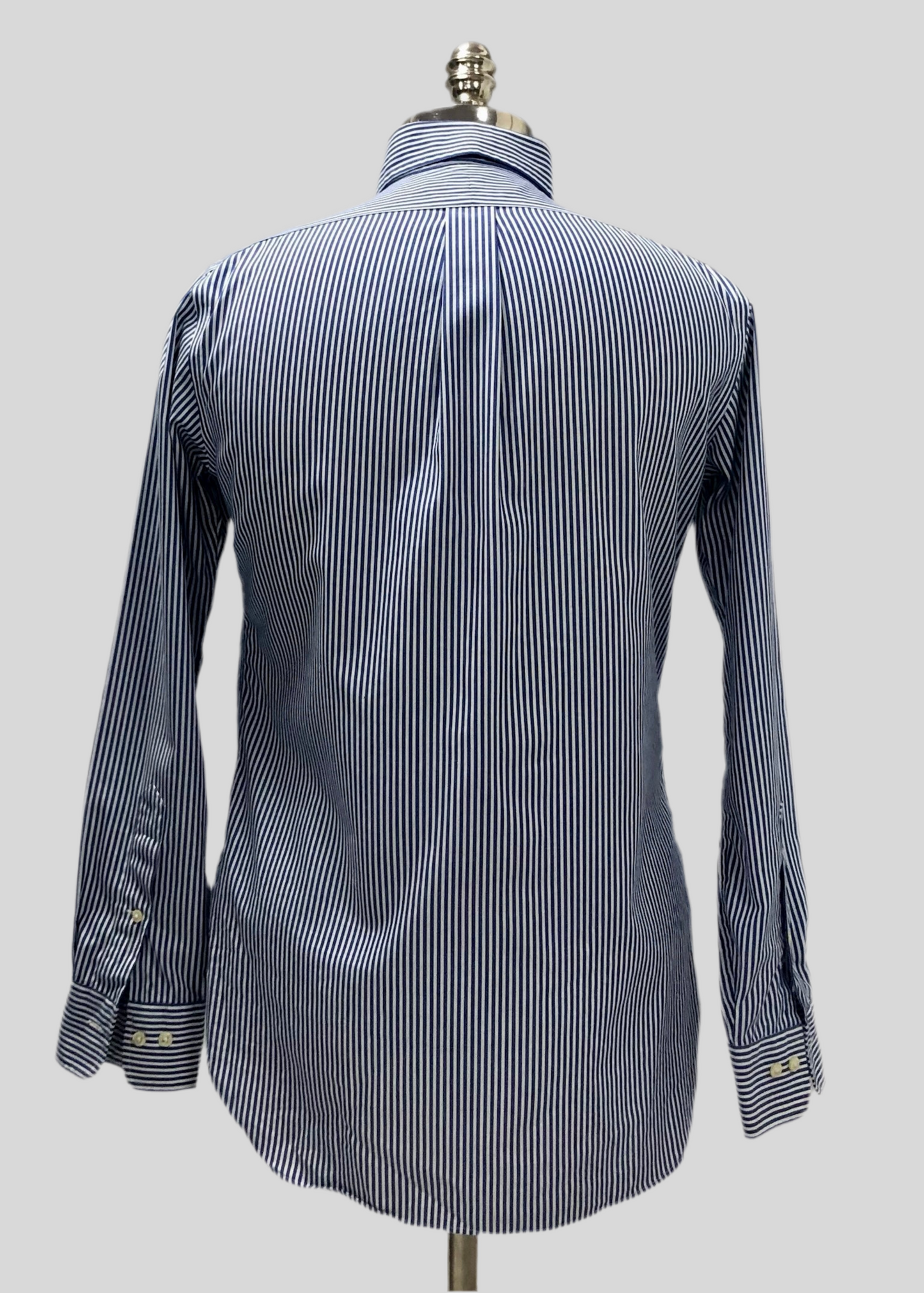 Camisa Polo Ralph Lauren 🏇🏼 con patron de rayas en color azul navy y blanco Talla S Entalle Regular