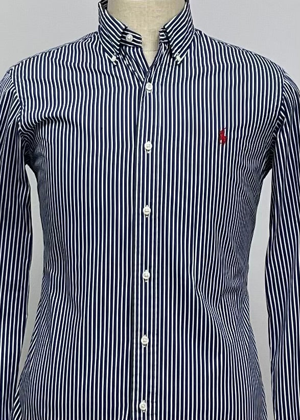 Camisa Polo Ralph Lauren 🏇🏼 con patron de rayas en color azul navy y blanco Talla S Entalle Custom Fit