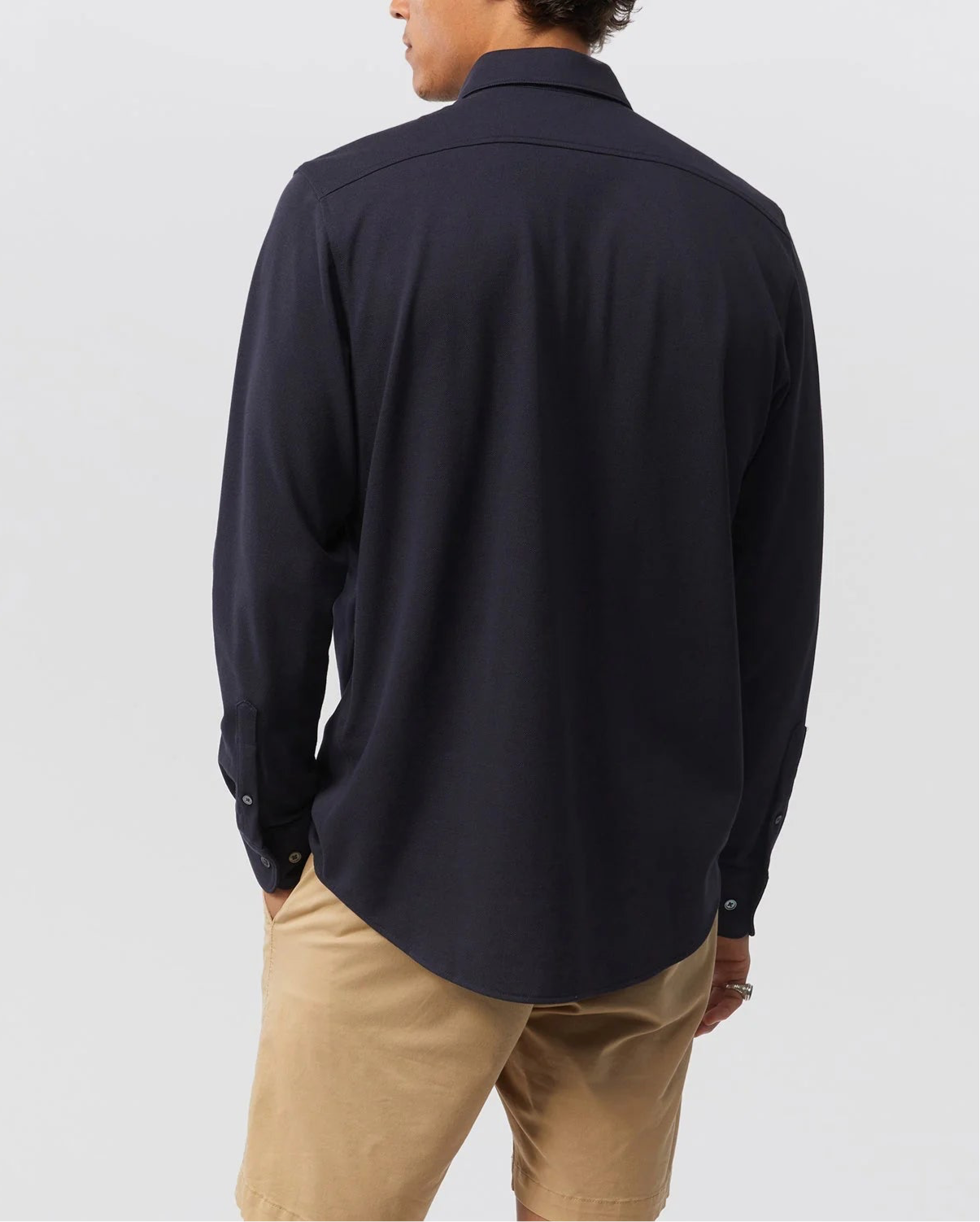 Camisa de botones Psycho Bunny 🐰  Tela camiseta (Pique Oxford) en color negro Talla S Entalle Regular