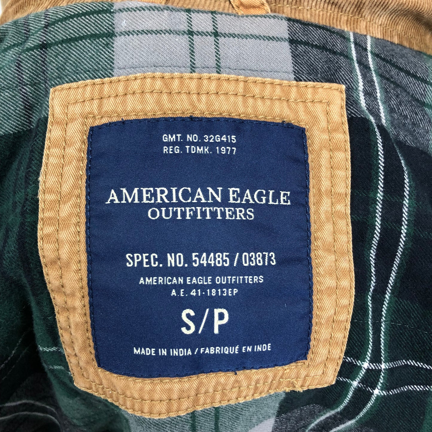 Chaqueta American Eagle 🦅 color kaki con zíper completo Talla S