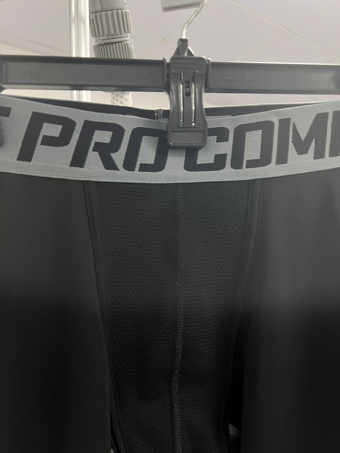 Malla de entrenamiento licra Nike ✔️ Pro Dri-FIT para hombre en Color negro cintura gris Talla L