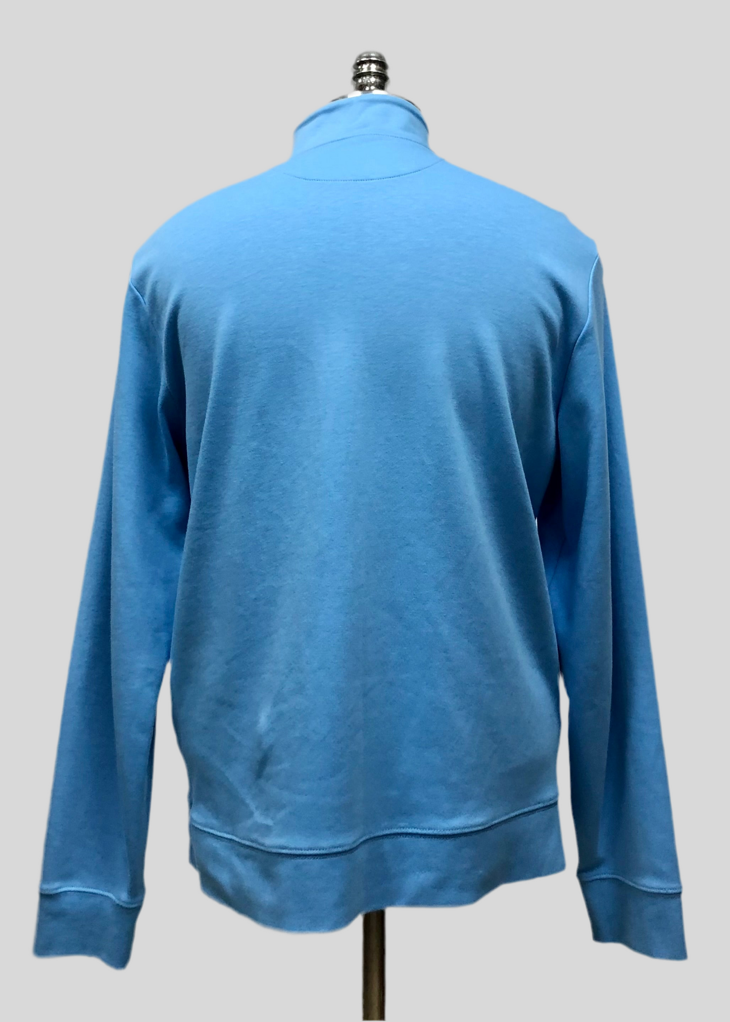 Sueter Jersey Vineyard Vines 🐳 color celeste con logo azul navy Tela algodón Pima Talla M (ver descripción)