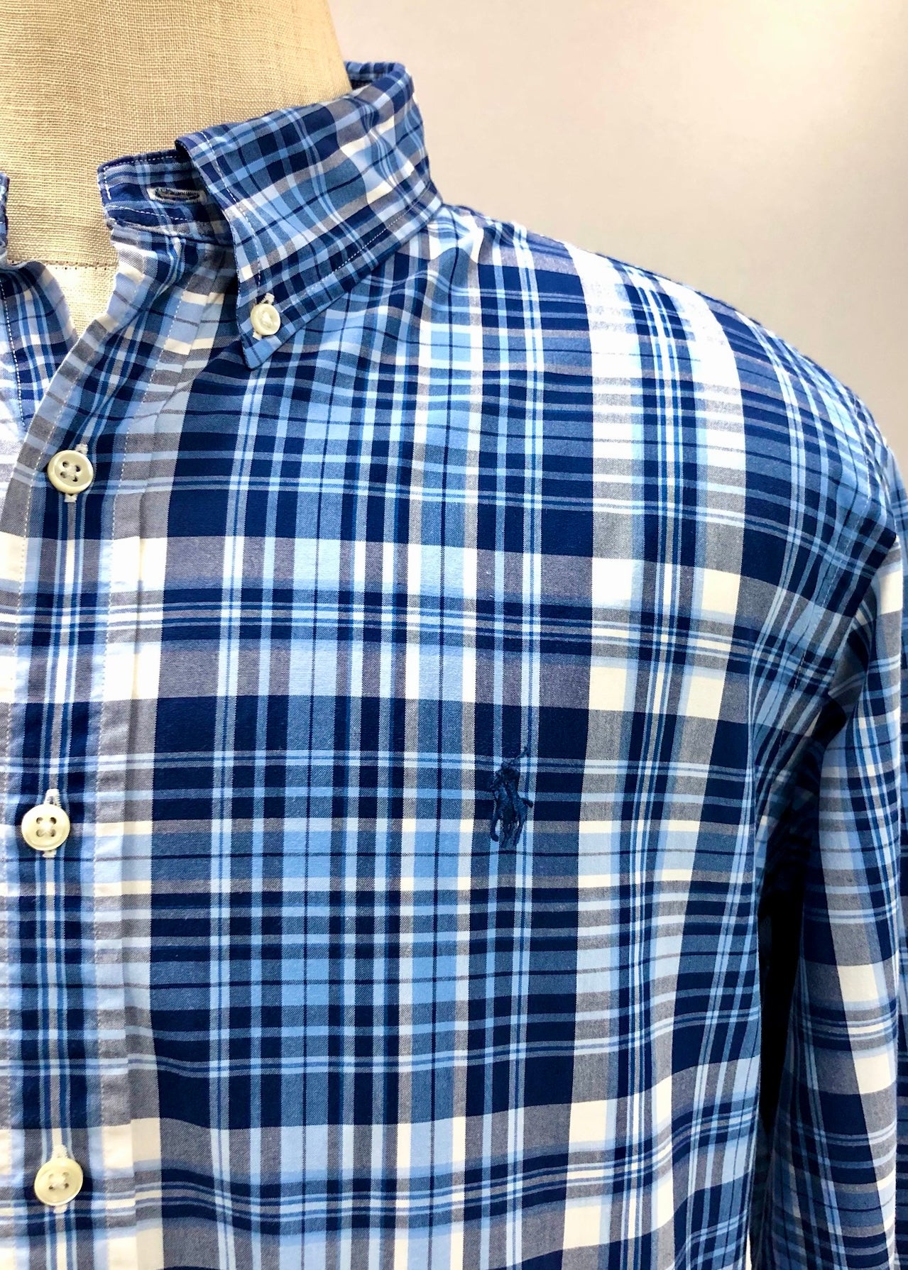 Camisa de botones Polo Ralph Lauren 🏇🏼 con patron de cuadros tartán azul, celeste y blanco Talla XL Entalle Regular