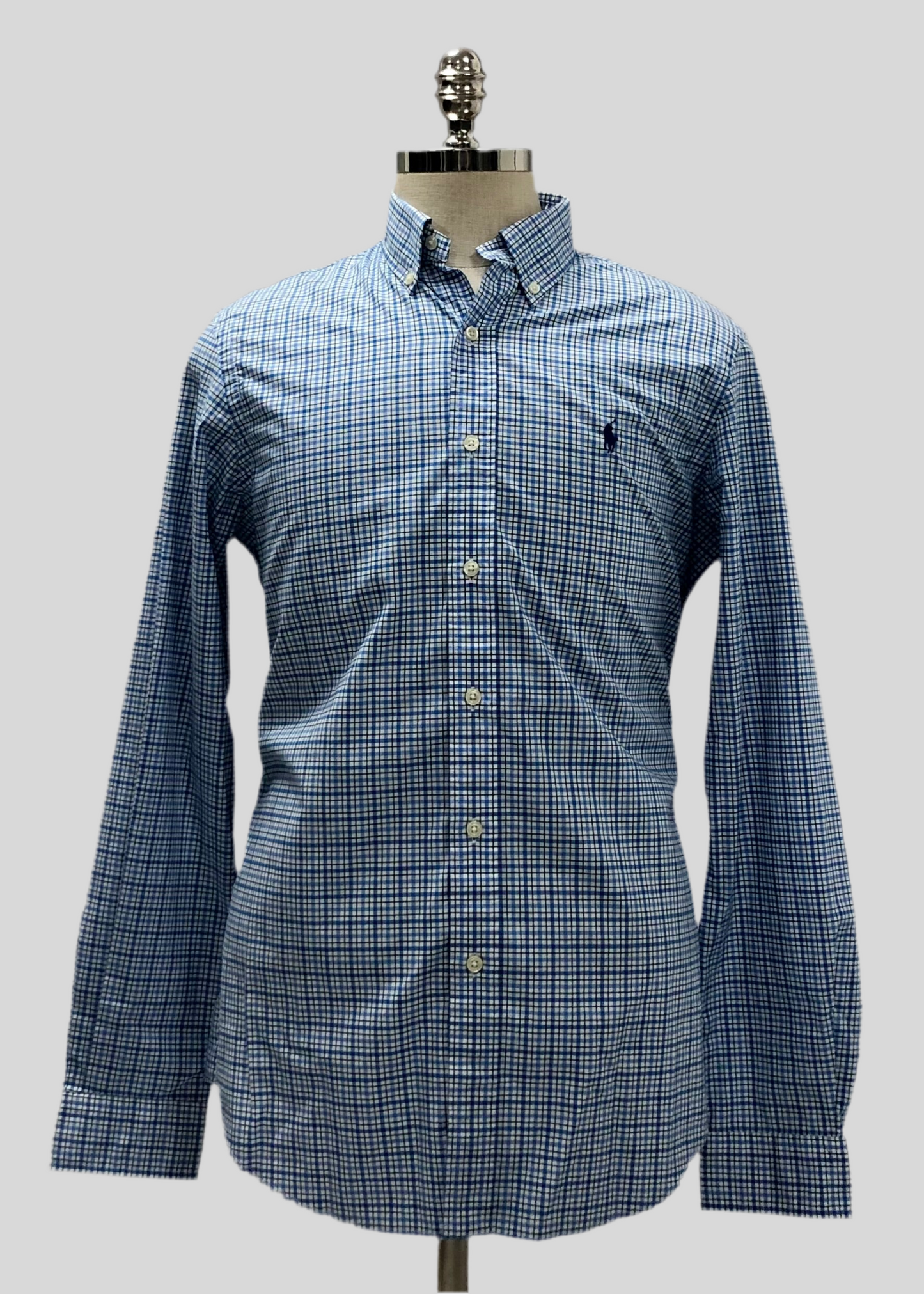 Camisa Polo Ralph Lauren 🏇🏼 color blanco con patron de cuadros en celeste y azul navy Talla M Entalle Regular