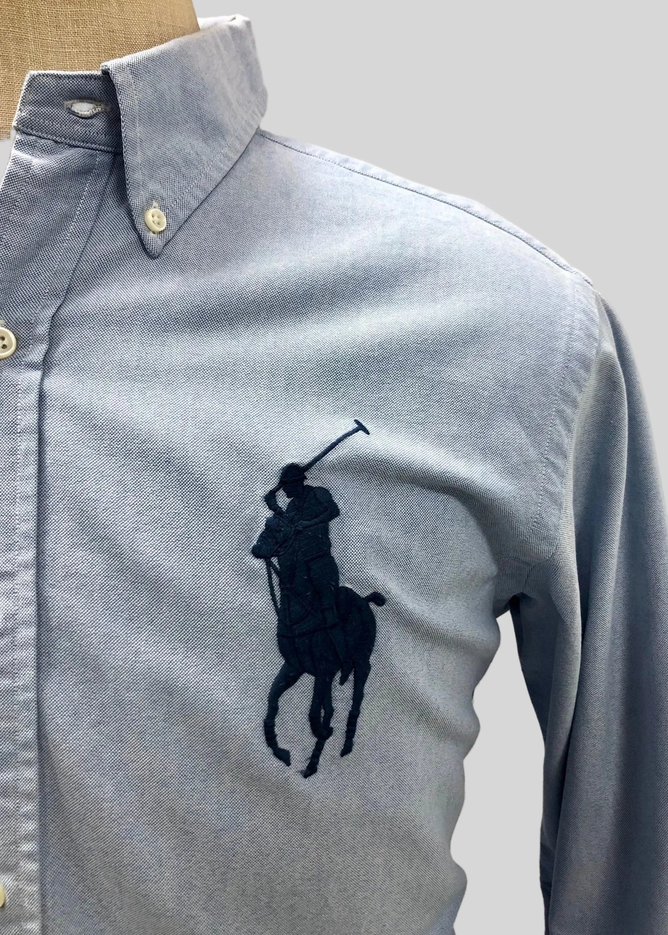 Camisa de botones Polo Ralph Lauren 🏇🏼 Oxford Edición Especial US Open en color celeste Talla M Entalle Clásico
