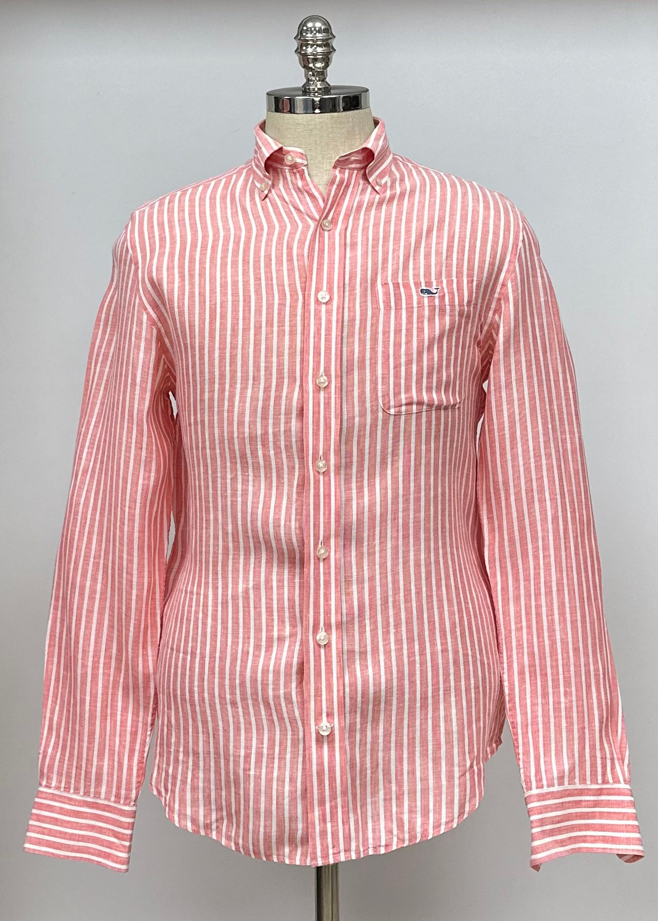 Camisa de lino Vineyard Vines 🐳 con patrón de rayas en color salmón y blanco Talla S Entalle Clásico