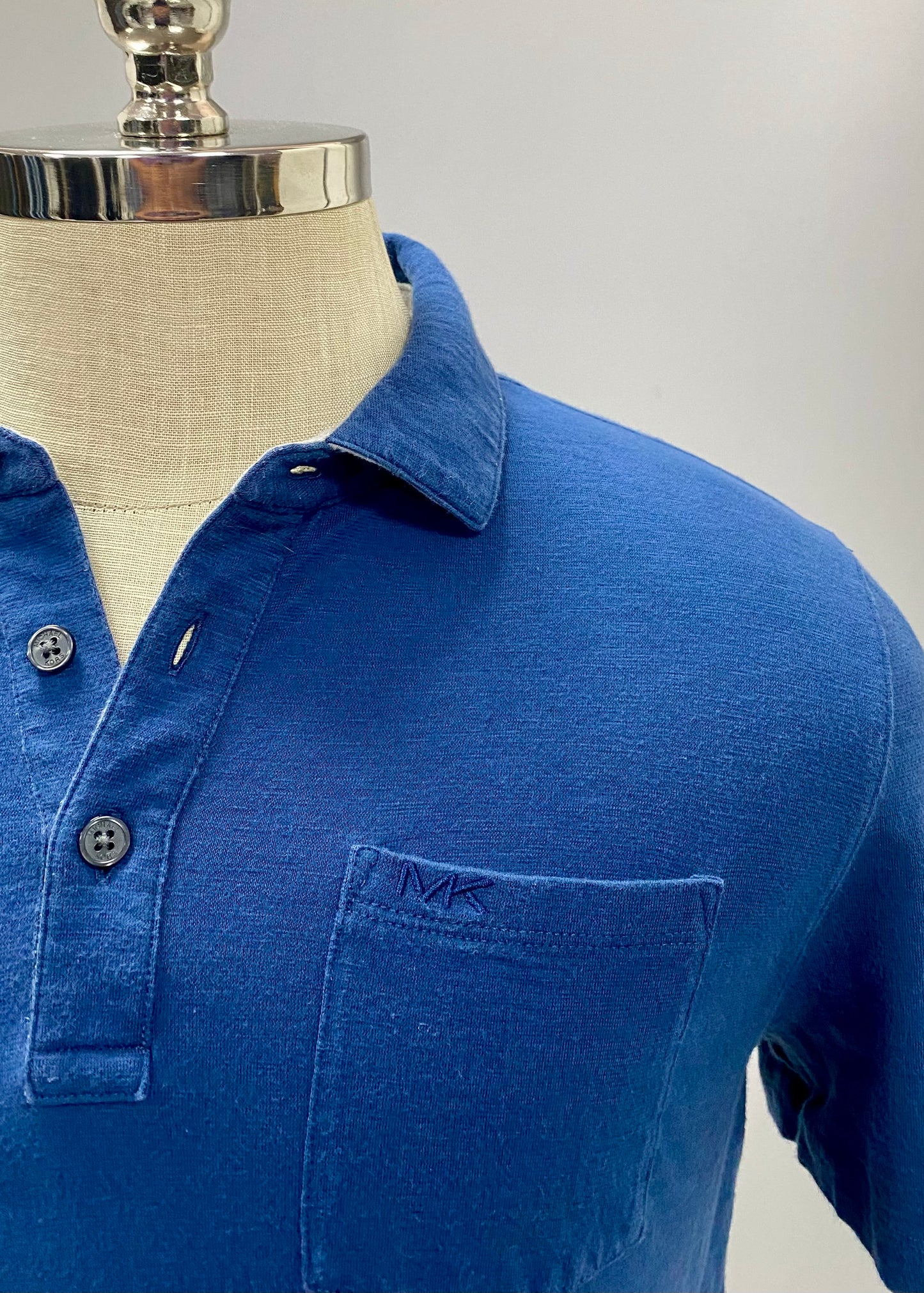 Camiseta Polo Michael Kors color azul oscuro Talla M Entalle Regular