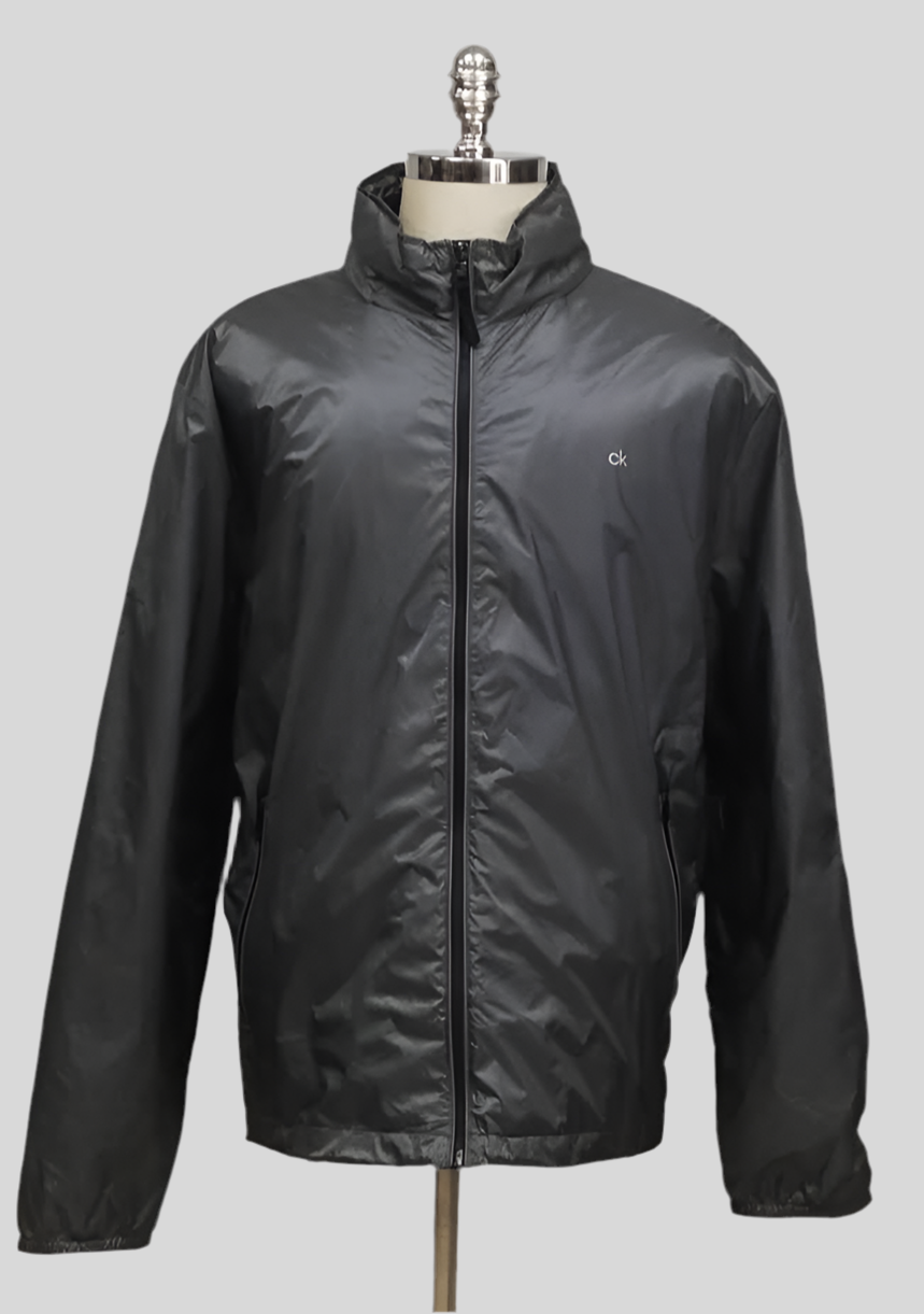 Jacket Calvin Klein color gris oscuro con zíper completo con logo en color gris claro Talla XXL