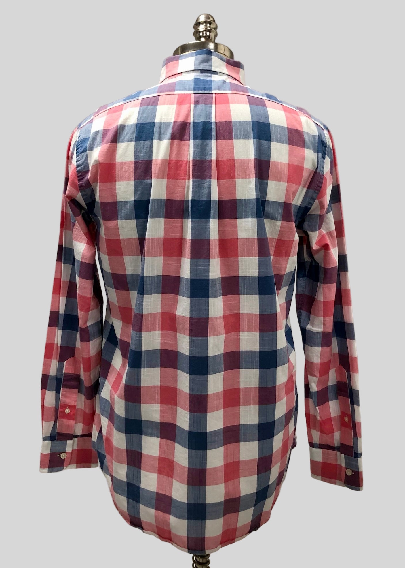 Camisa de botones Vineyard Vines 🐳 de cuadros en color rojo, azul y blanco Talla M Entalle Slim Fit