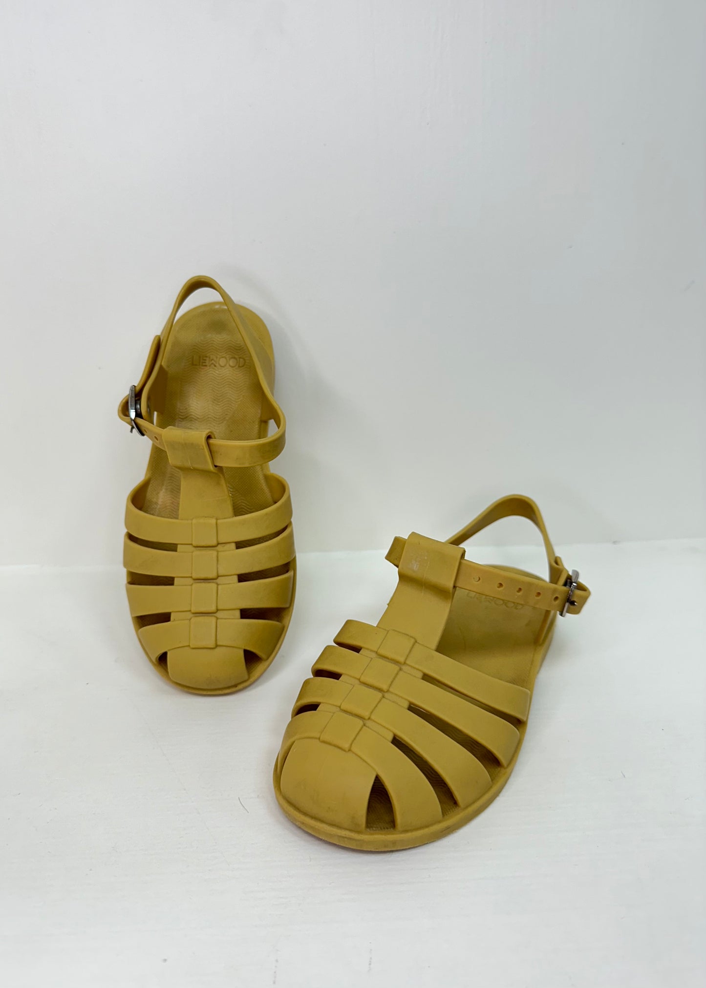 Sandalias de niña Liewood🎠 Color mostaza Talla 12