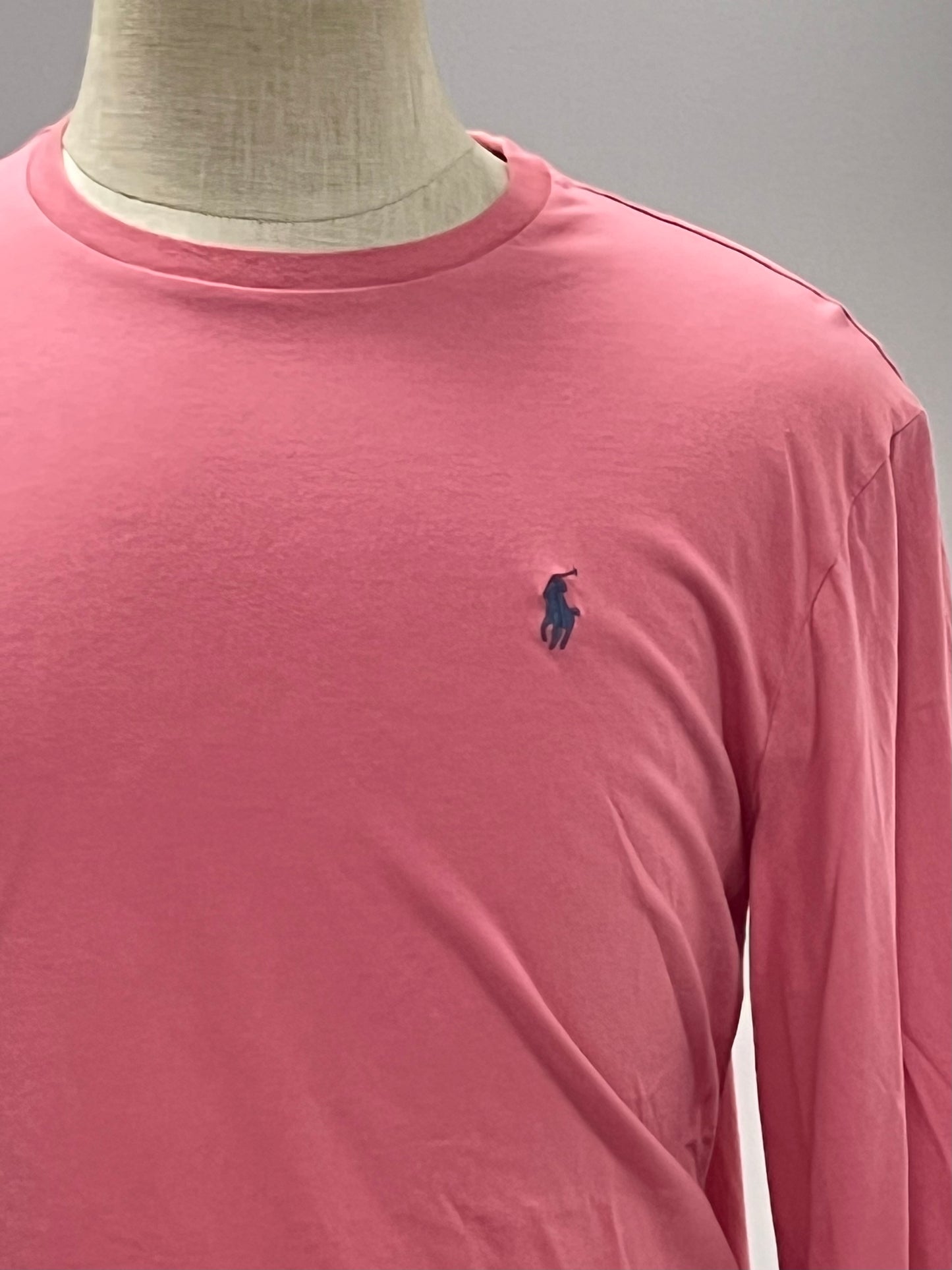 Camiseta cuello redondo Polo Ralph Lauren 🏇🏼 color rosado magenta Talla Large
