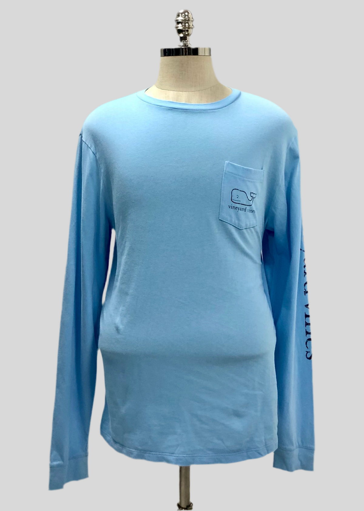 Camiseta cuello redondo Vineyard Vines 🐳 color celeste con Diseño de ballena Talla L