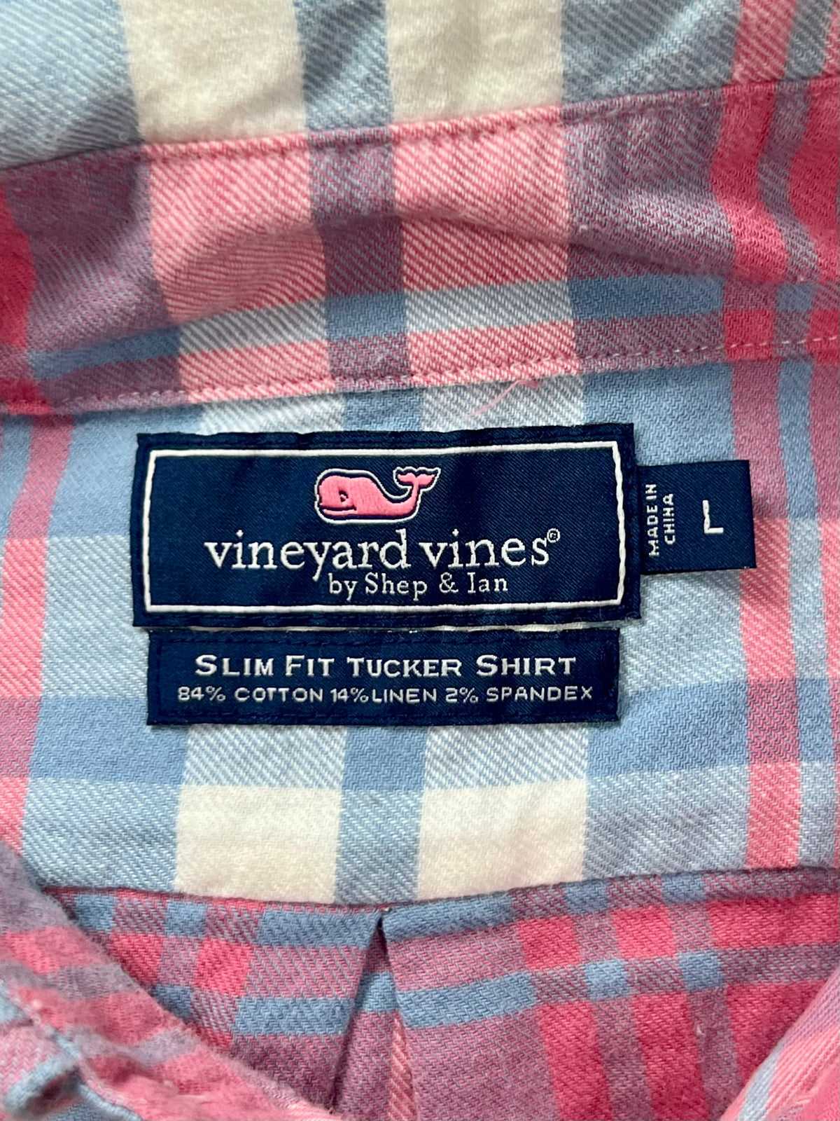 Camisa Vineyard Vines 🐳 de cuadros tartán en color rosado, gris y blanco Talla L Entalle Slim Fit