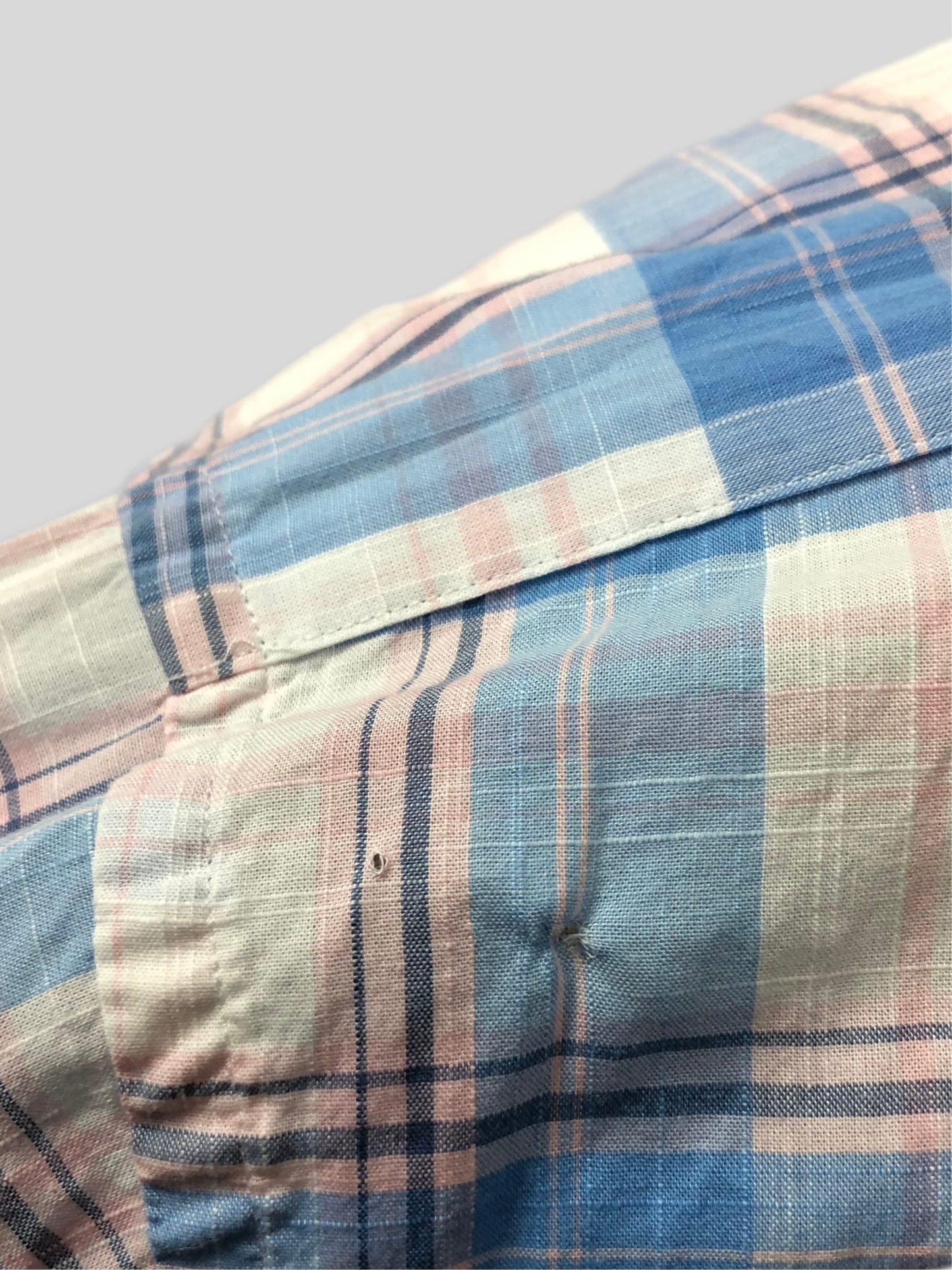 Camisa de botones Vineyard Vines 🐳 color blanco de cuadros en color celeste y rosado Talla L Entalle Slim Fit (ver descripción)