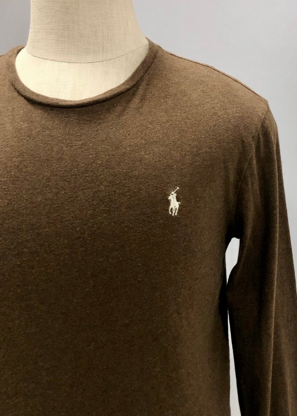 Camiseta cuello redondo Polo Ralph Lauren 🏇🏼 color marrón manga larga Talla M Entalle Regular