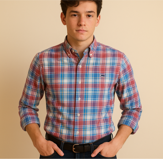 Camisa de niño Vineyard Vines 🐳 con patrón de cuadros en color celeste, rojo, verde y blanco Talla XL Entalle Regular