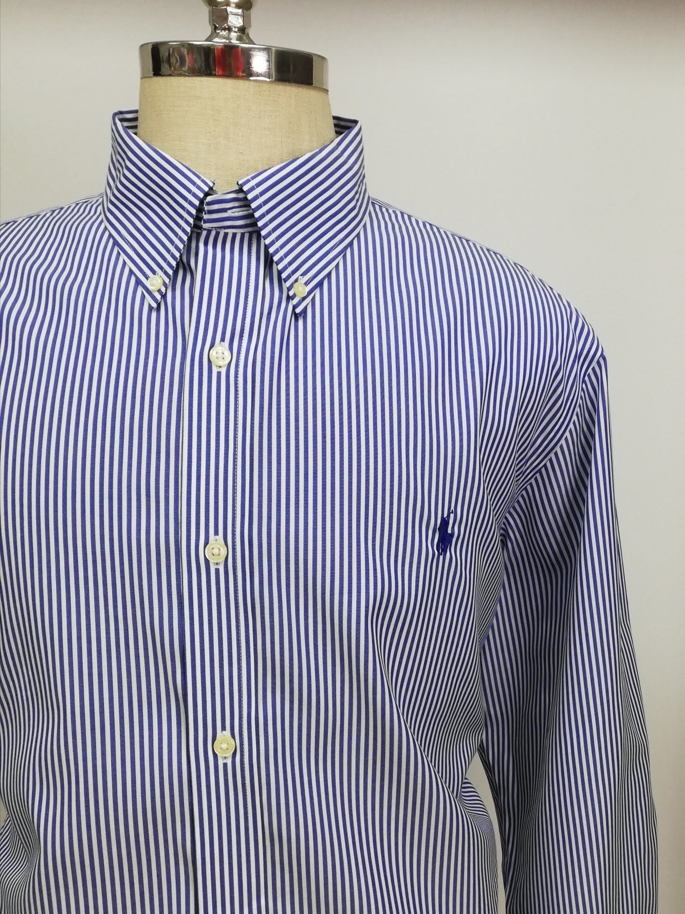 Camisa Polo Ralph Lauren 🏇🏼 con patrón de rayas en azul y blanco Talla XXL Entalle Regular