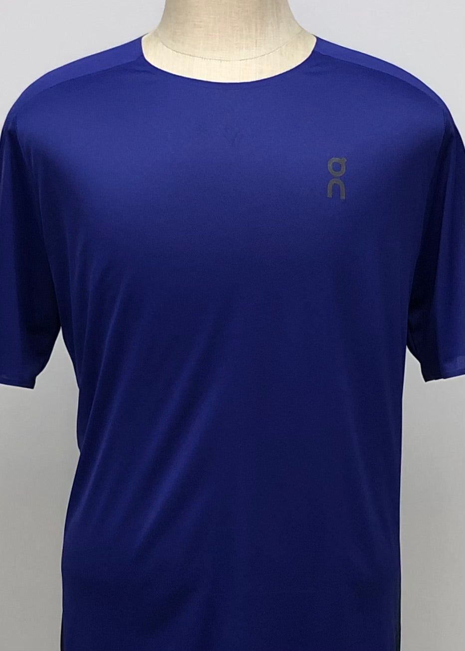 Camiseta de entrenamiento On Running 🏃🏻‍♂️  color morado y gris oscuro con logo en gris oscuro Talla XXL