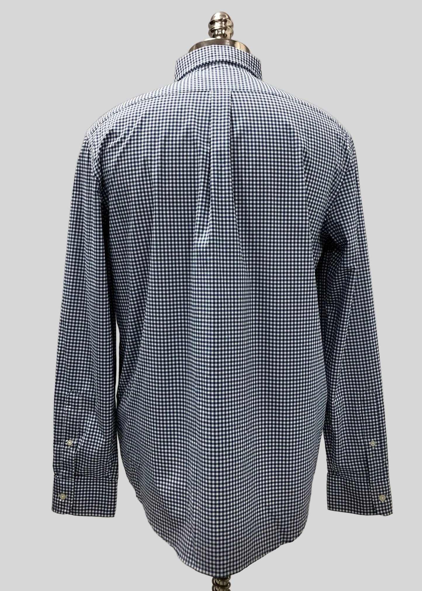 Camisa de botones Vineyard Vines 🐳 Performance de cuadros gingham en color azul navy y blanco Talla M Entalle Slim Fit
