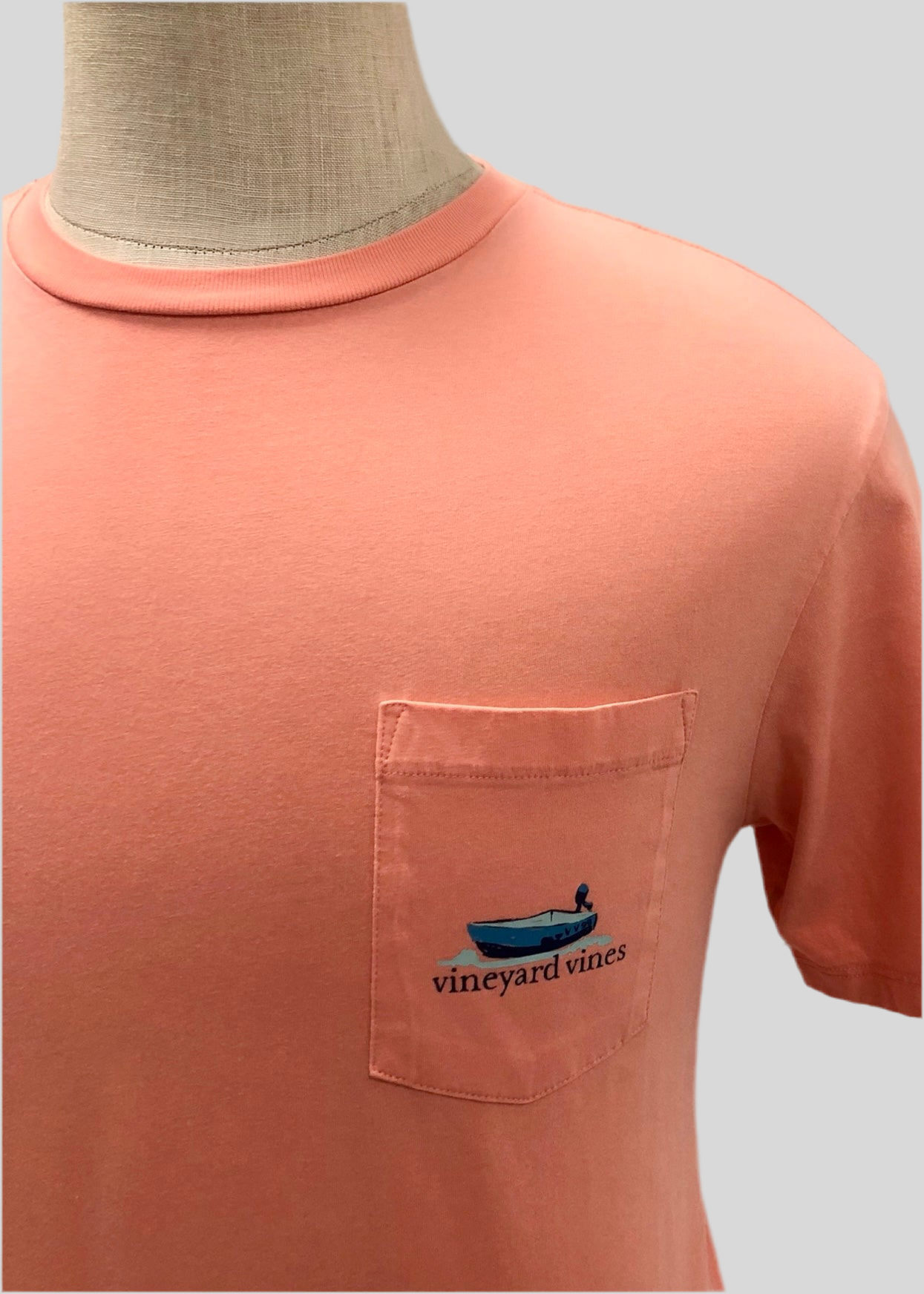 Camiseta cuello redondo Vineyard Vines 🐳 color rosado con Diseño de playero Talla Small