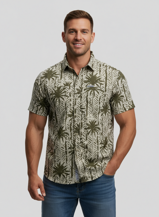 Camisa Columbia 🔹Color Kaki con diseño de palmeras Manga corta Talla S