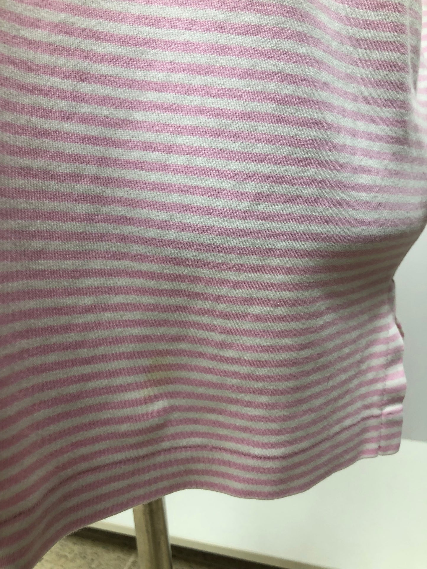 Camiseta Polo Ralph Lauren 🏇🏼 De rayas en color rosado y blanco Talla XL Entalle Regular (ver descripción)