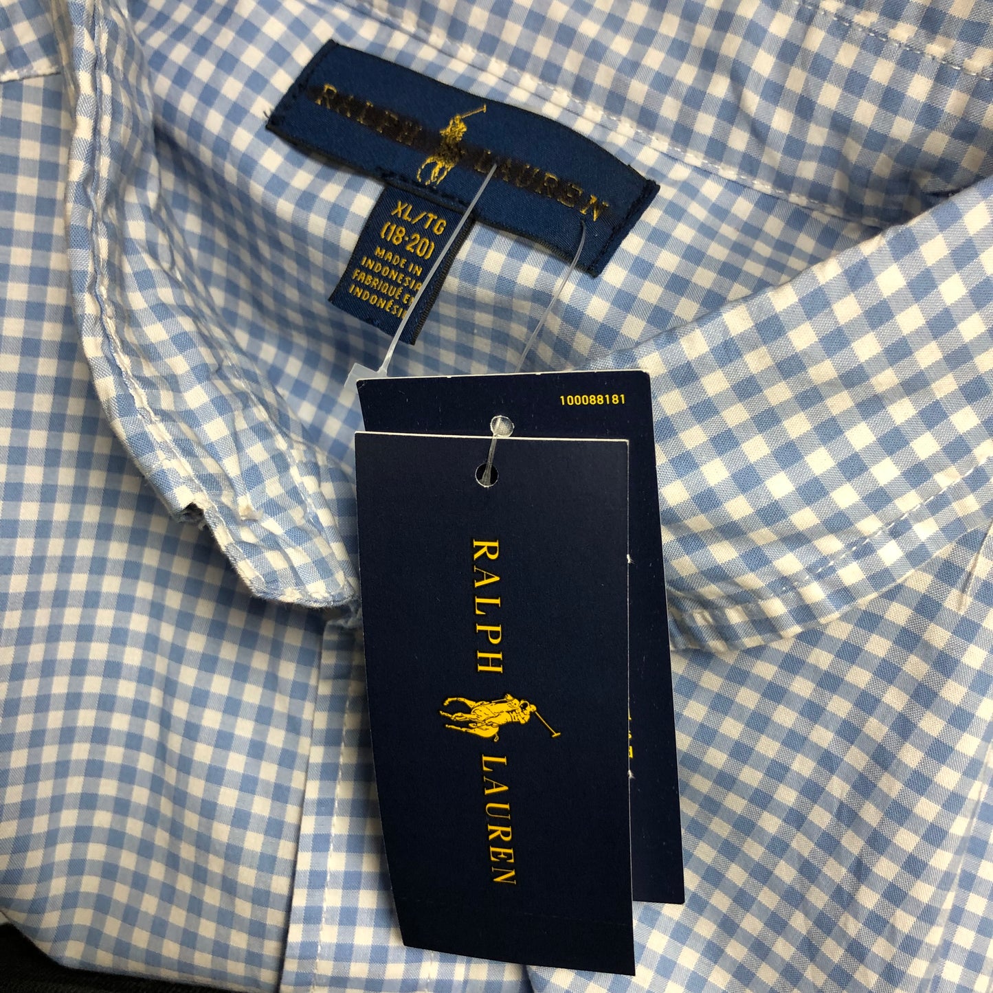 Camisa Polo Ralph Lauren 🏇🏼 color patron de cuadros gingham en celeste y blanco Talla XL (18) de niño Entalle Regular