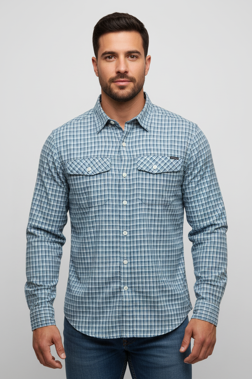 Camisa Columbia 🔹 Con patrón de cuadros en color azul, kaki y blanco Talla S