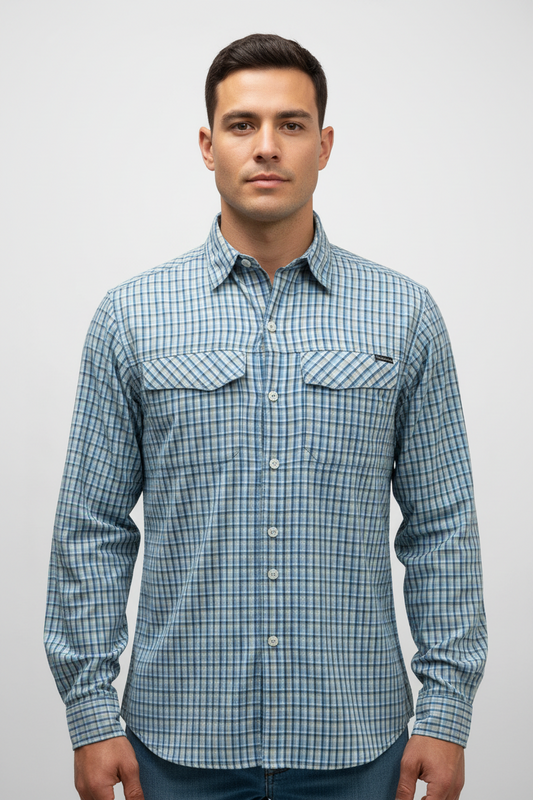 Camisa Columbia 🔹 Con patrón de cuadros en color azul, kaki y blanco Talla S