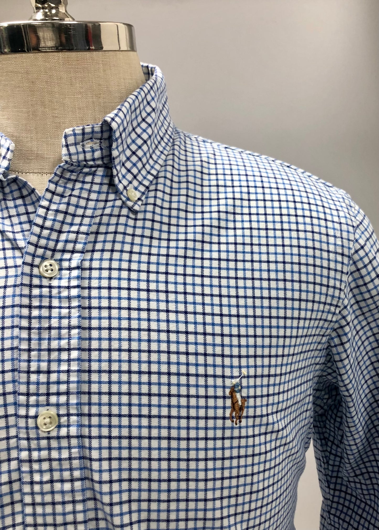 Camisa Polo Ralph Lauren 🏇🏼 Oxford color blanco con patron de cuadros en celeste y azul navy Talla M Entalle Clásico