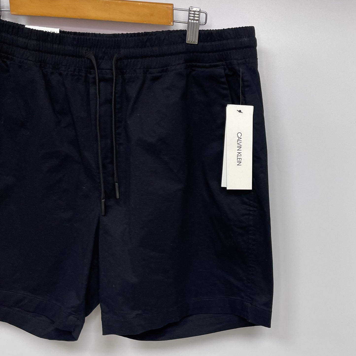 Short Casual Calvin Klein 🇺🇸 color negro talla XL