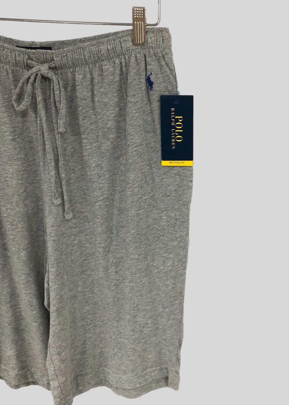 Short Lounge Polo Ralph Lauren 🏇🏼 color Gris y logo en azul Talla M
