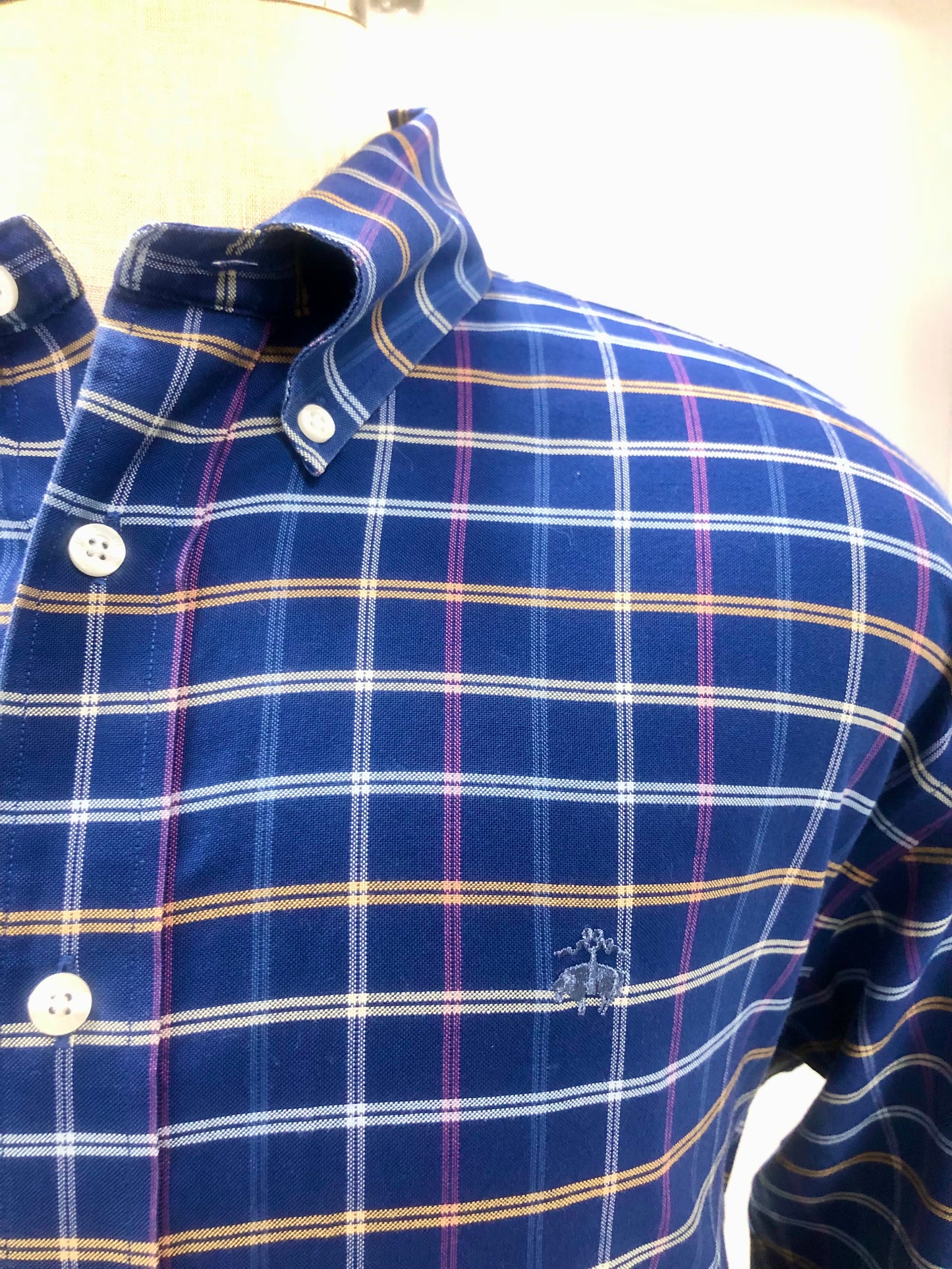 Camisa Brooks Brothers 🐑 color azul con cuadros en lila y blanco Talla XL Entalle Regular