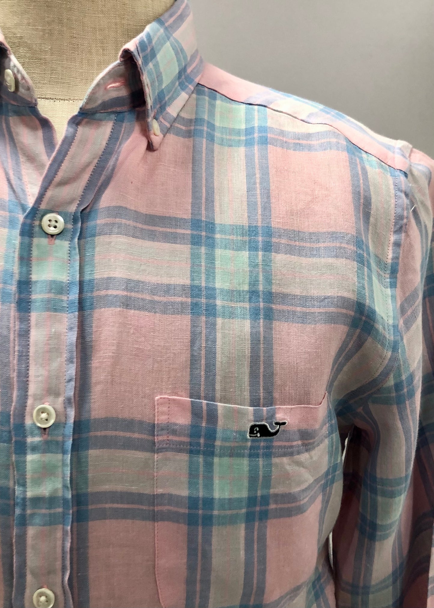 Camisa de botones Vineyard Vines 🐳 De Lino color de cuadros en rosado, celeste y azul Talla S Entalle Clásico
