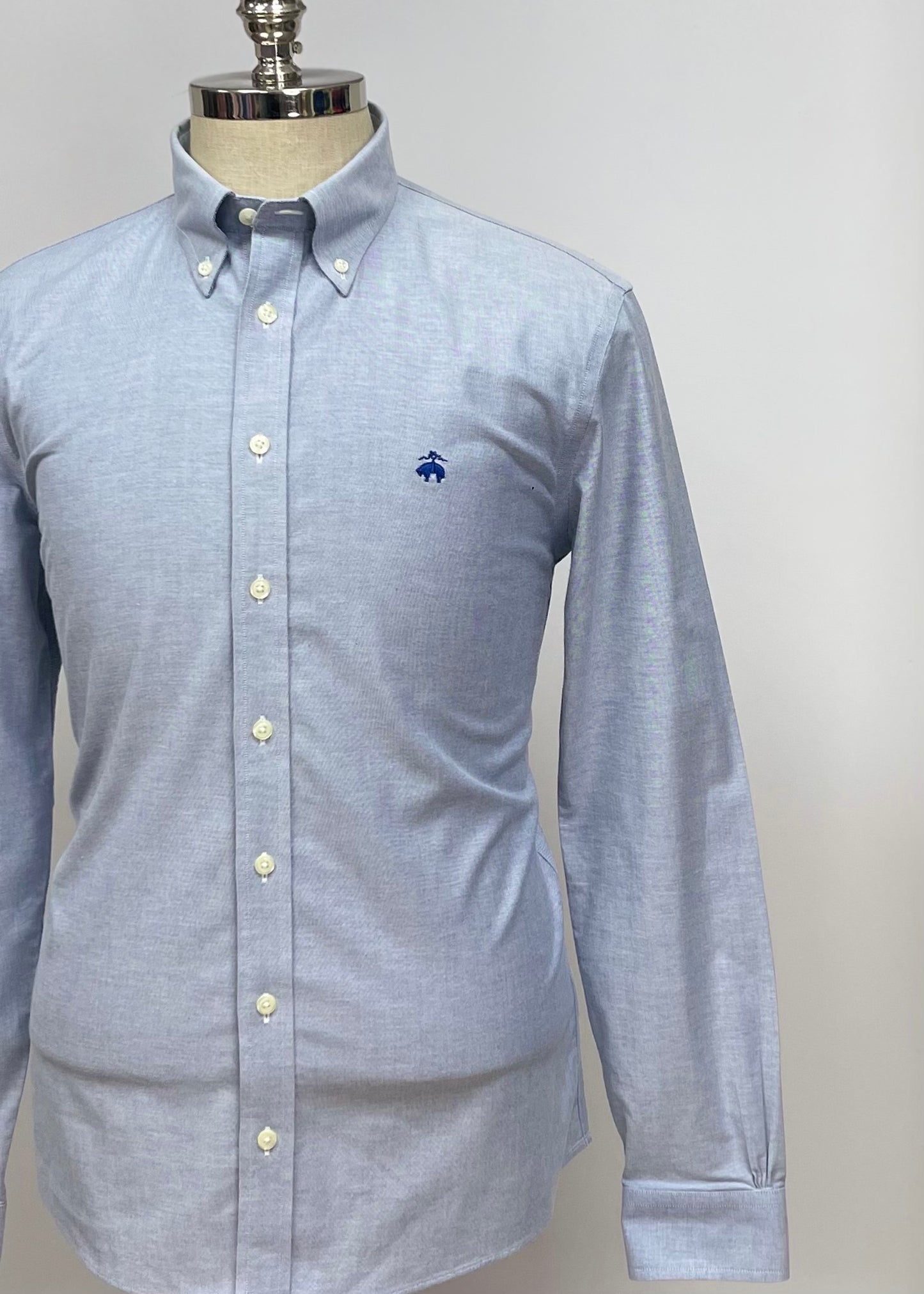 Camisa Brooks Brothers 🐑 color celeste claro tornasol Talla M Entalle Slim Fit