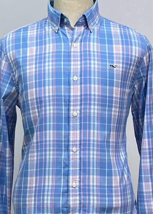 Camisa de botones Vineyard Vines 🐳 Performance con patrón de rayas en color azul, rosaso y blanco Talla M Entalle Regular (ver descripción)