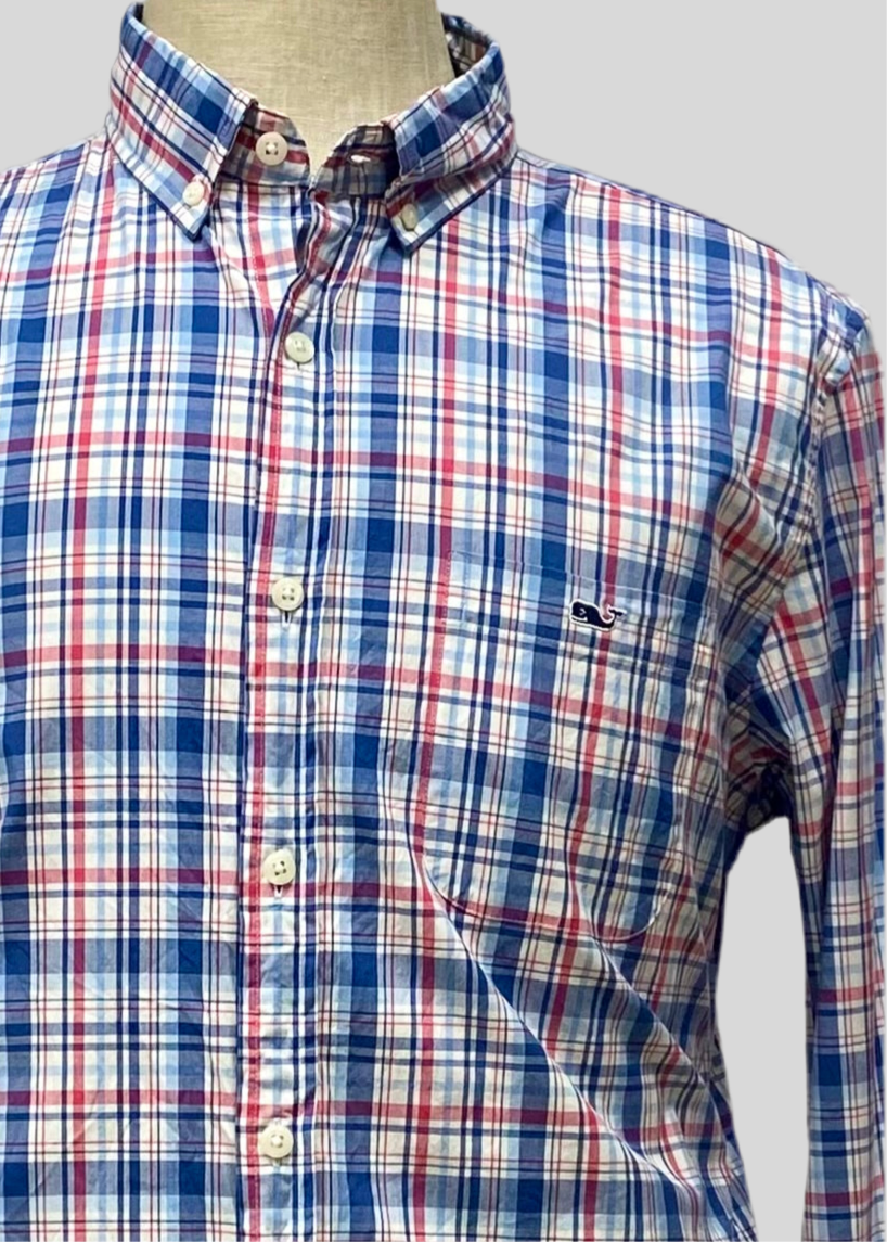 Camisa de botones Vineyard Vines 🐳 color blanco de cuadros en color rojo y azul Talla L Entalle Slim Fit