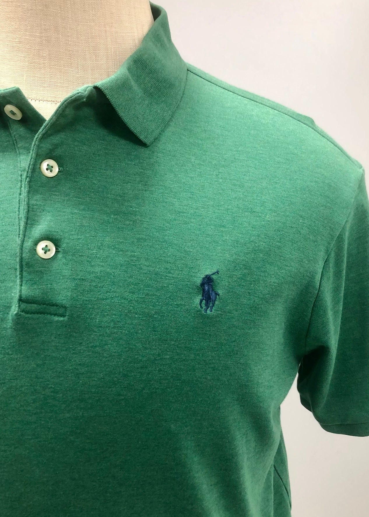 Camiseta Polo Ralph Lauren 🏇🏼 color verde oscuro Talla M Entalle Clásico