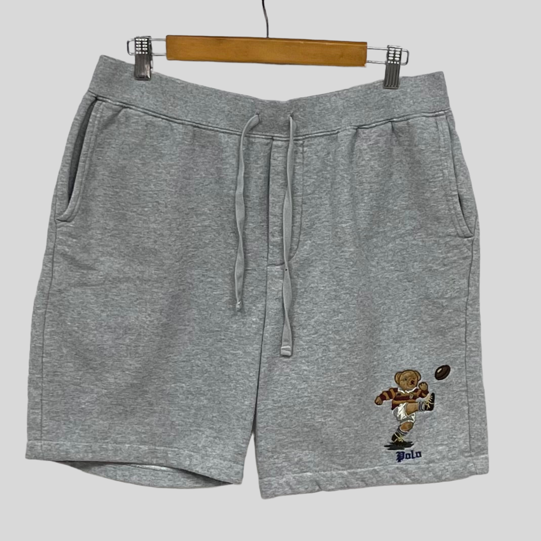 Short Lounge Polo Ralph Lauren 🏇🏼 color gris claro con diseño de Rugby Polo Bear Talla L