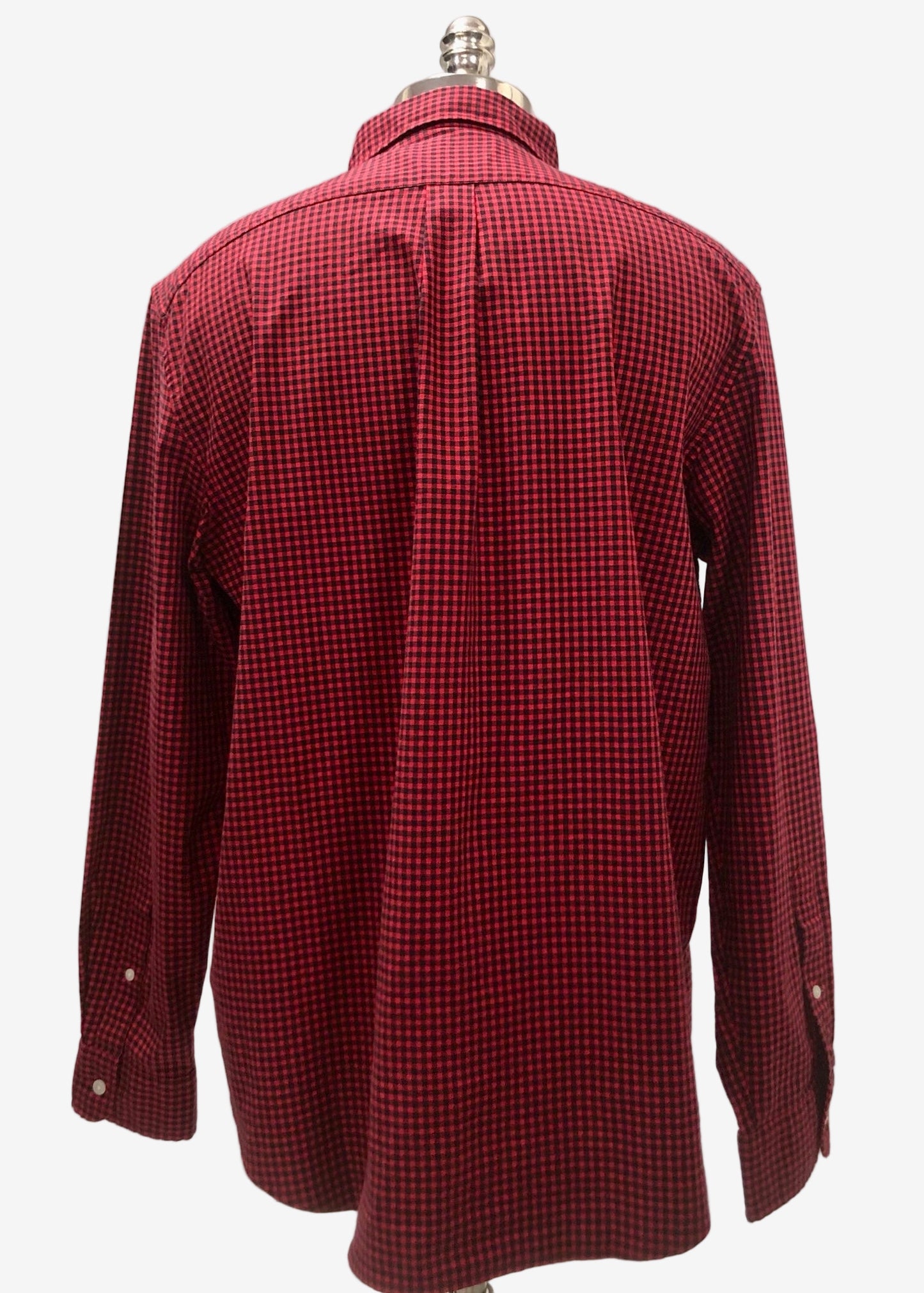 Camisa de botones Vineyard Vines 🐳 con patrón de cuadros en color rojo y negro Talla S Entalle Clásico