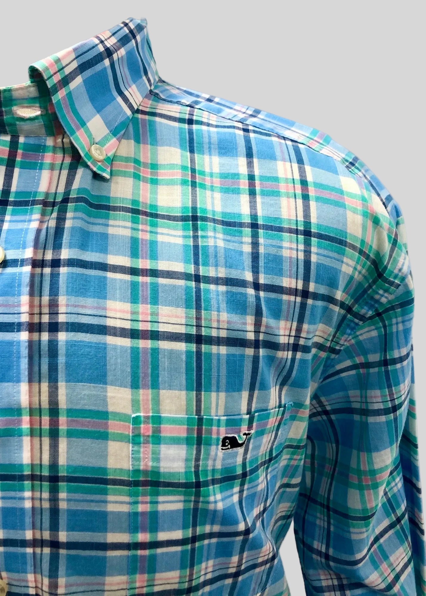 Camisa de botones Vineyard Vines 🐳 color blanco de cuadros en color rosado, turquesa y azul Talla XL Entalle Clasico