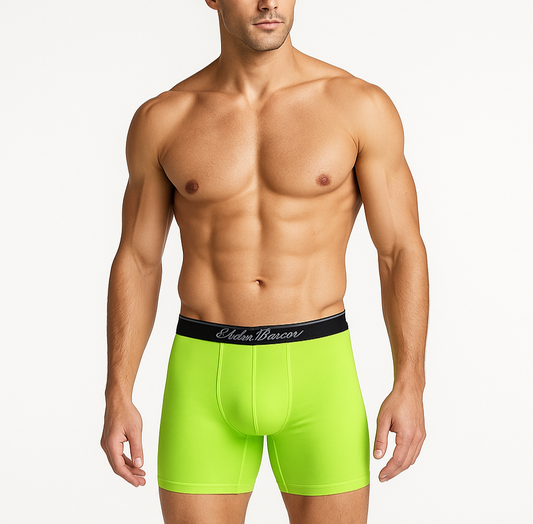 Boxers Briefs marca Eddie Bauer Microfibra - Tela dry-fit en color verde intenso Talla L