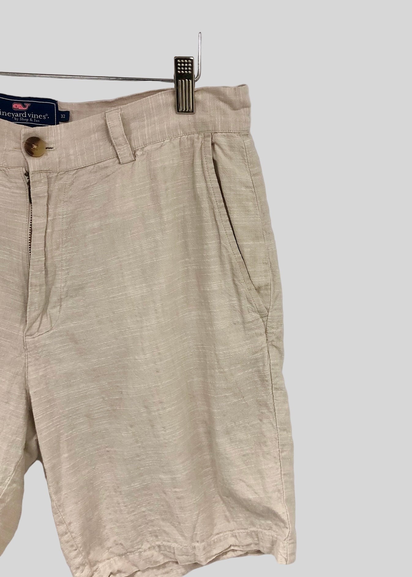 Short Casual Vineyard Vines 🐳 color crema talla 32