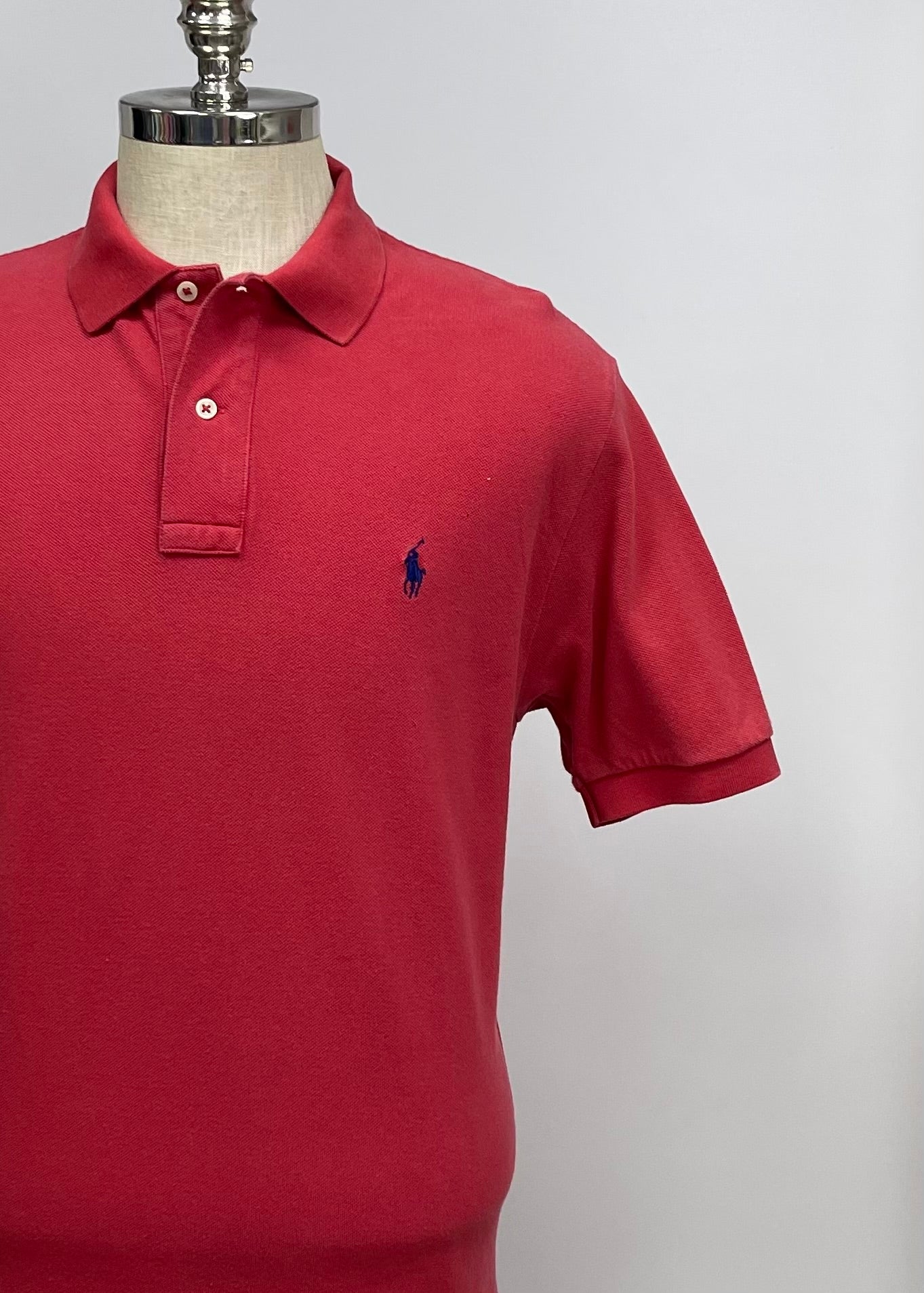 Camiseta Polo Ralph Lauren 🏇🏼color rosado magenta Talla L Entalle Regular (ver descripción)