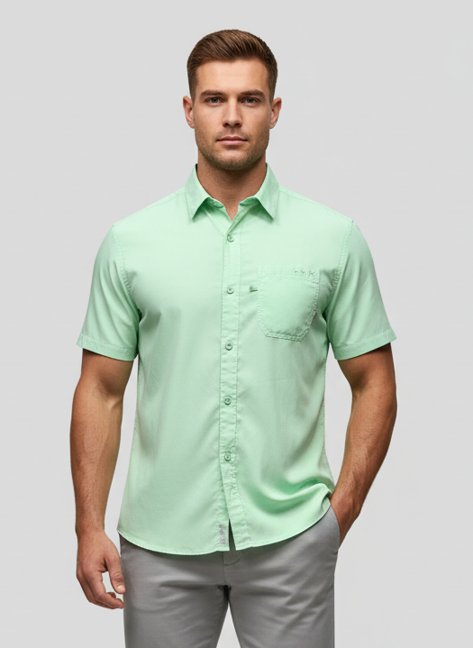 Camisa Columbia 🔹con bolsillo color verde claro manga corta Talla L (ver descripción)